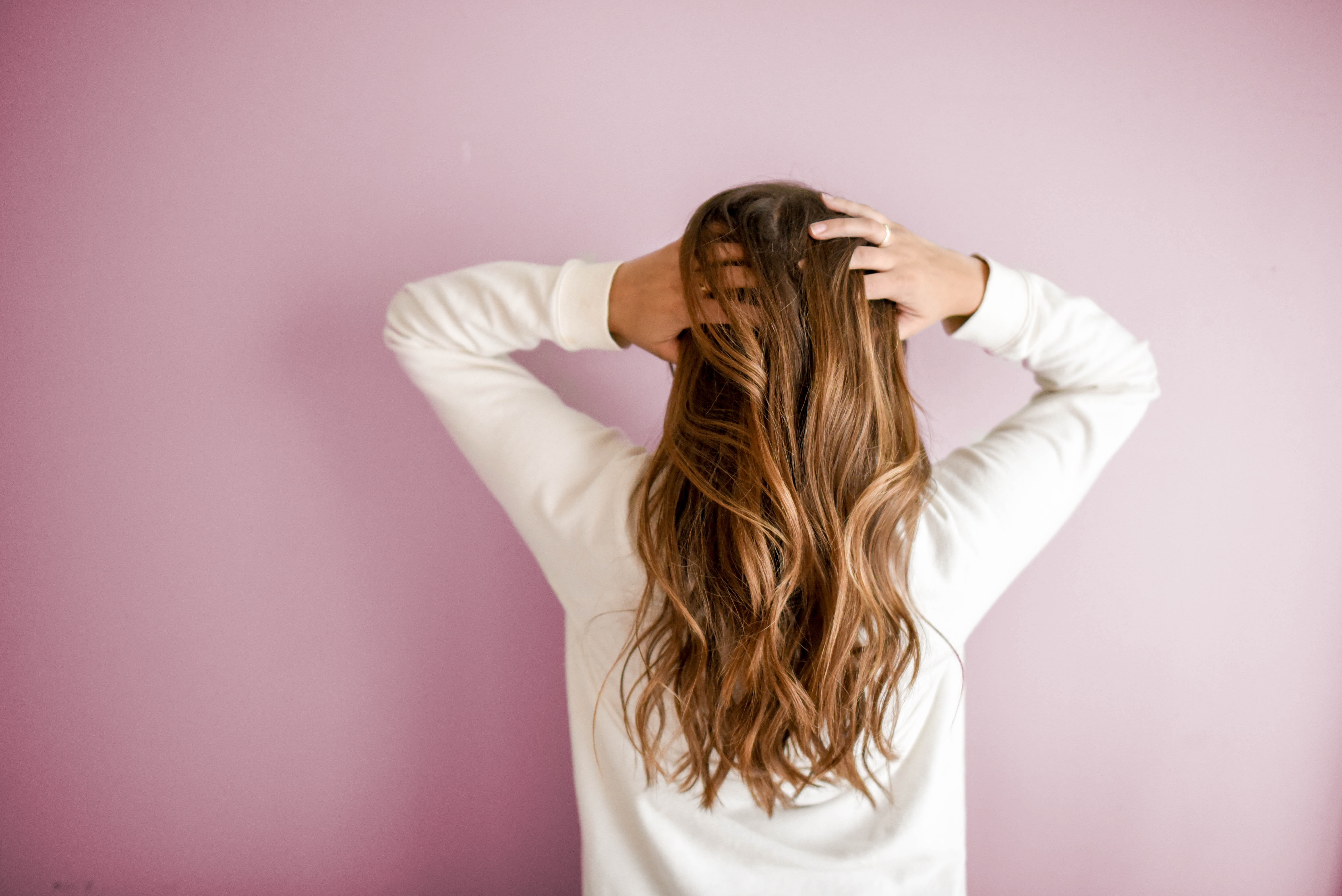¿Cómo proteger tu cabello del cloro?